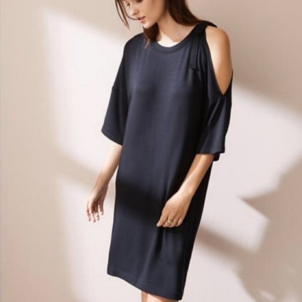 Lou & Grey One Shoulder Jersey Knit Shift Dress